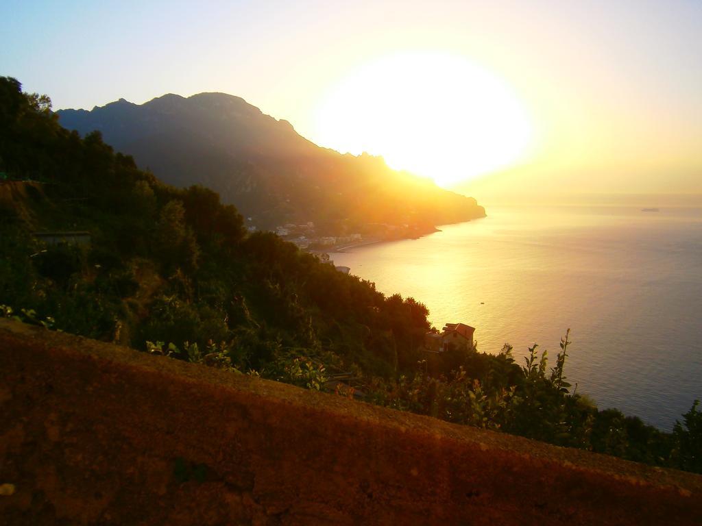 Villa En Rose Ραβέλλο Δωμάτιο φωτογραφία